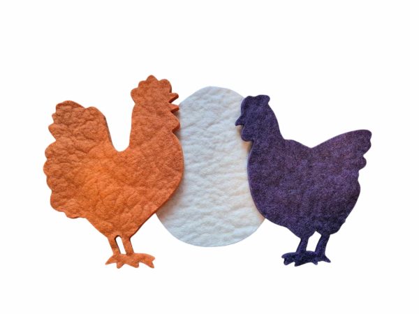 Grytunderlägg av svensk ull - Höna, Tupp och Ägg